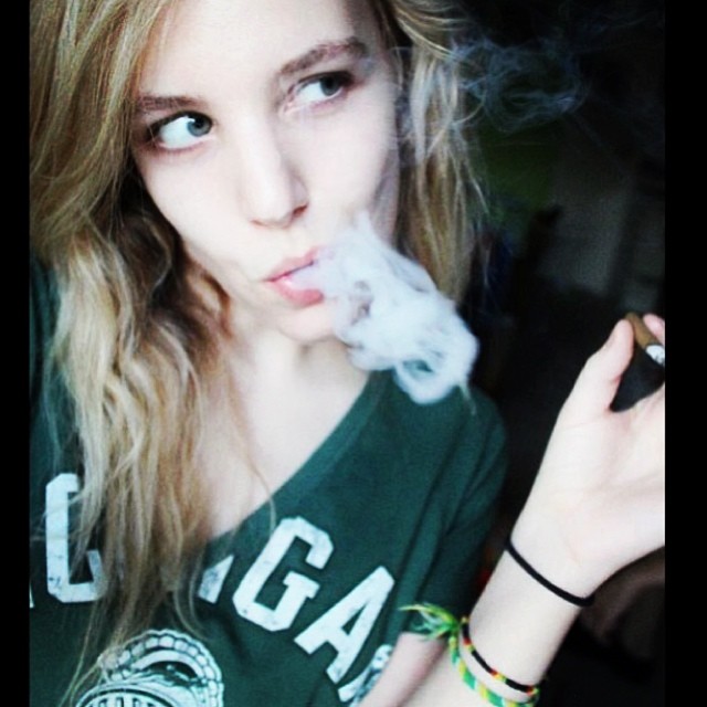 ♡☮ @misshightimes2012 ☮♡ Featured Model on TheMarijuanaModels.com ❀Tag→