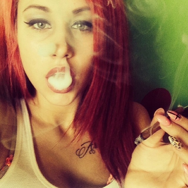 ♡☮ [@smokeahontazz] Featured Model on TheMarijuanaModels.com →BIG NEWS! Our social network @KUSHCommon is now available for Apple and Android!!!!