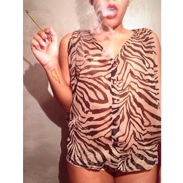 ♡☮ [@princessjusx3_] Featured Model on TheMarijuanaModels.com