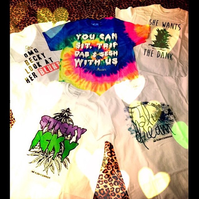 @juiiiicyj 's & collection!
Lots of love bb!
.::️SHOP.KUSHCOMMON.COM::.