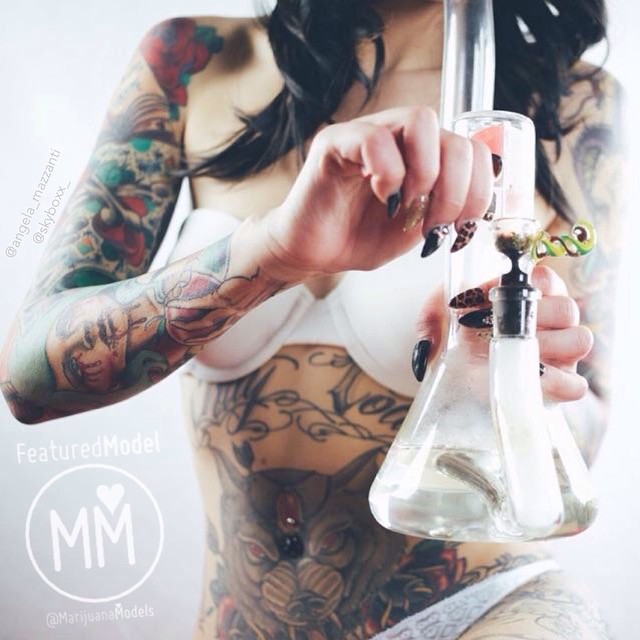 ️️@angela_mazzanti
: @skyboxx_
☮♡ Featured Model on www.TheMarijuanaModels.com
️️️️️️️️️️️
❀Tag→ ❀Join→ @KUSHCommon today!
❀Apparel→ shop.kushcommon.com
◡̈ ∞