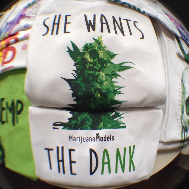 She wants the Dank!
️Big news coming soon!
And we'll be announcing a giveaway shortly with 3 other awesome woman run companies!
Our shop is back open! Snag all your gear at the link in our bio!
We've got original apparel & accessories for women, men, and even KUSHNip toys for your kitties