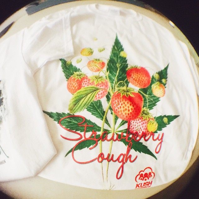 Strawberry Cough!
Finally getting to work on some new strain tees! What do you want to see?️
Link to our shop in bio!