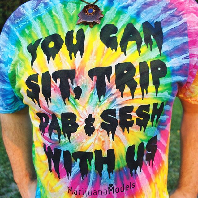 RESTOCKED!🌍😀
&&& Save $4.20 on your YOU CAN tee if you order by this Thursday!
🏼You receive back the energy you put out into the universe
📬Check em out in our shop! Link in bio