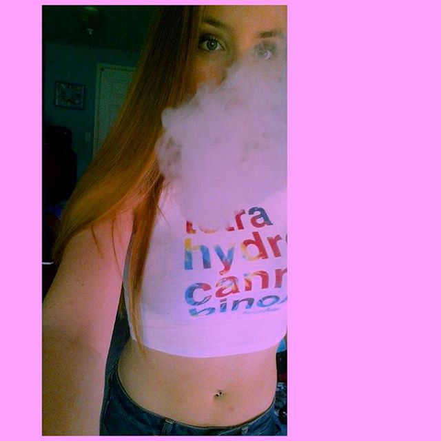 @marsog20 making clouds in her Tetra crop️️️
Available in men's or women's sizes and in several different styles at the link in my bio!