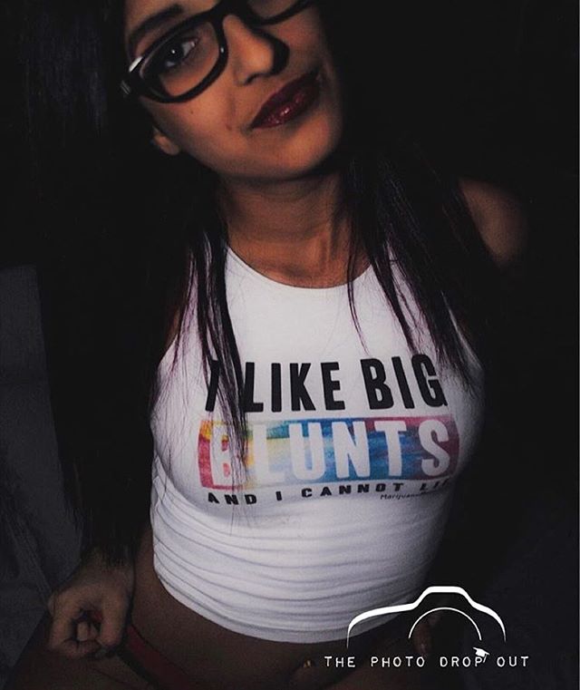Happy Saturdaze night Another 📸 of @tinnietinaaa by @thephotodropout in her crop I Like Big Blunts apparel available in our shop!  Link in my bio!