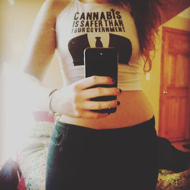 This shirt becomes truer every day️ @zig_zag_911 Thanks for your support and for reppin this message!
📬 Grab this design as a tee, tank, or crop and in men's/unisex or women's sizes at the link in my bio.
www.shop.kushcommon.com